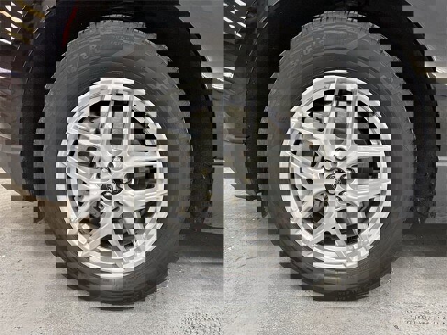 Certified 2023 Ford Edge SEL image 2