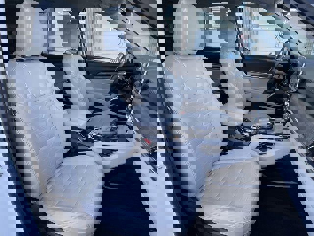 Used 2022 Kia Telluride SX w/ SX Prestige Package image 14