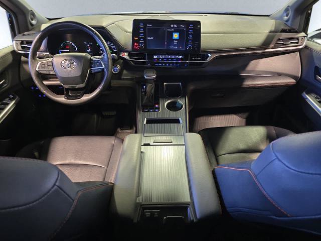 Used 2023 Toyota Sienna XSE w/ XSE Plus Package AWD/4WD image 6