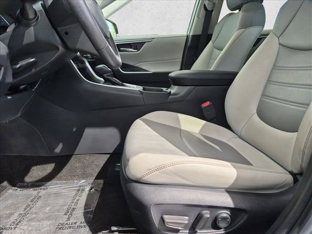Used 2021 Toyota RAV4 XLE Premium FWD image 16