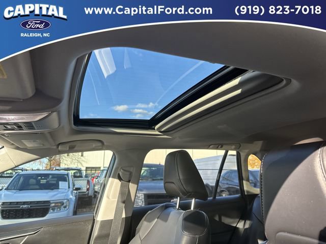 Used 2022 Toyota RAV4 XLE Premium image 21