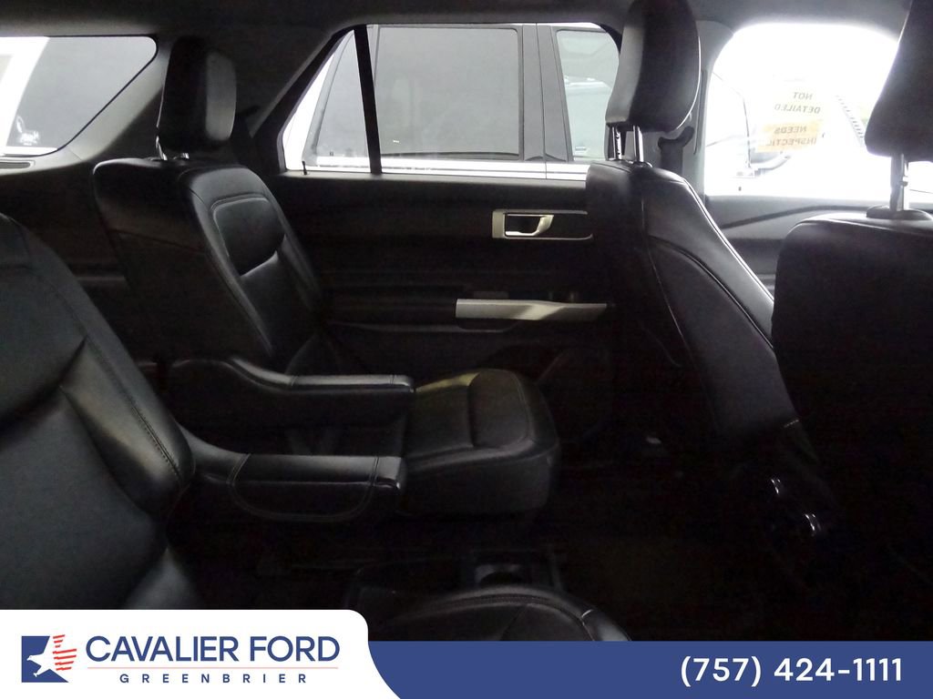 Certified 2021 Ford Explorer XLT w/ Equipment Group 202A RWD image 10