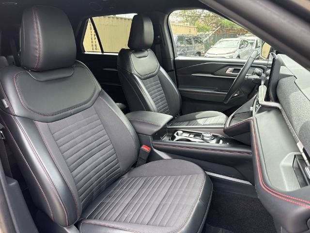 Certified 2025 Ford Explorer ST-Line AWD/4WD image 24