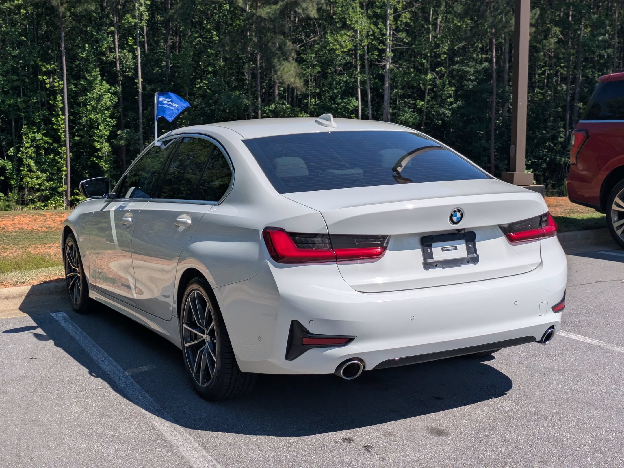 Used 2021 BMW 330i Sedan w/ Premium Package RWD image 5