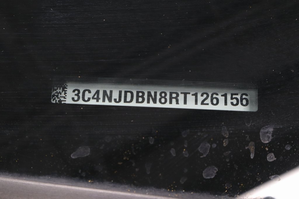 Used 2024 Jeep Compass Latitude image 34