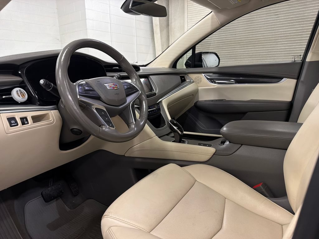 Used 2019 Cadillac XT5 Premium Luxury FWD image 6