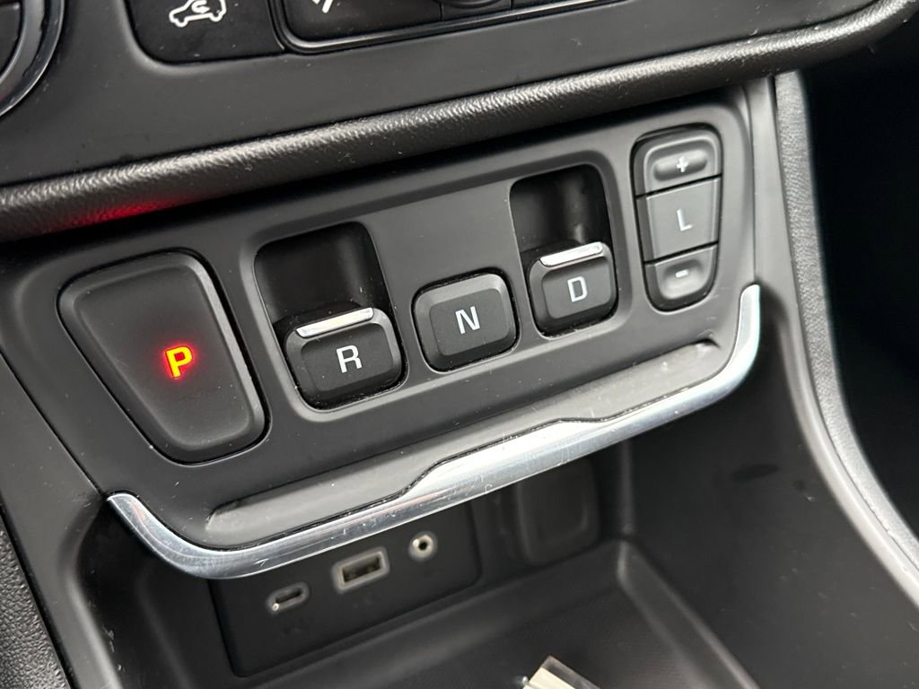 Used 2020 GMC Terrain SLE w/ Driver Convenience Package image 22