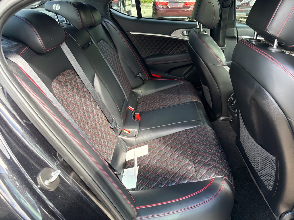 Used 2021 Genesis G70 3.3T w/ Sport Package RWD image 30