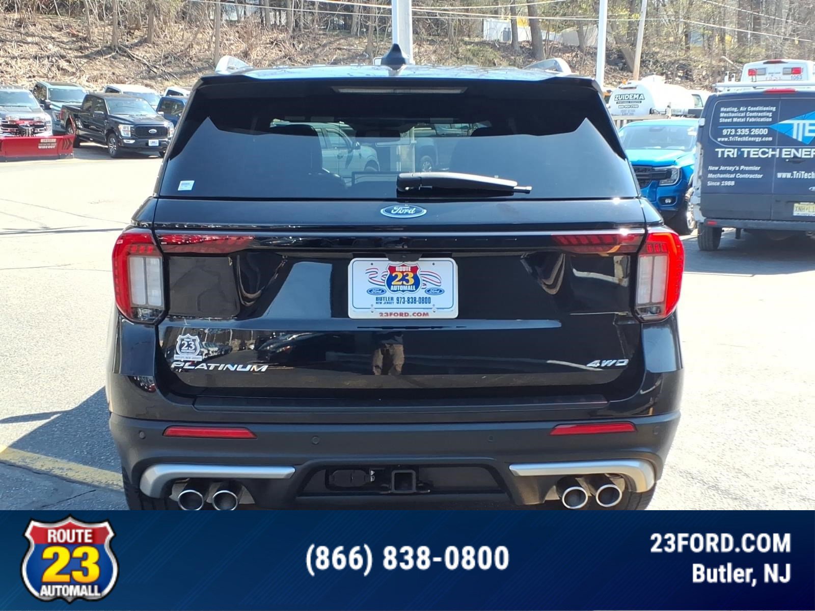 Certified 2025 Ford Explorer Platinum w/ Ultimate Package AWD/4WD image 4