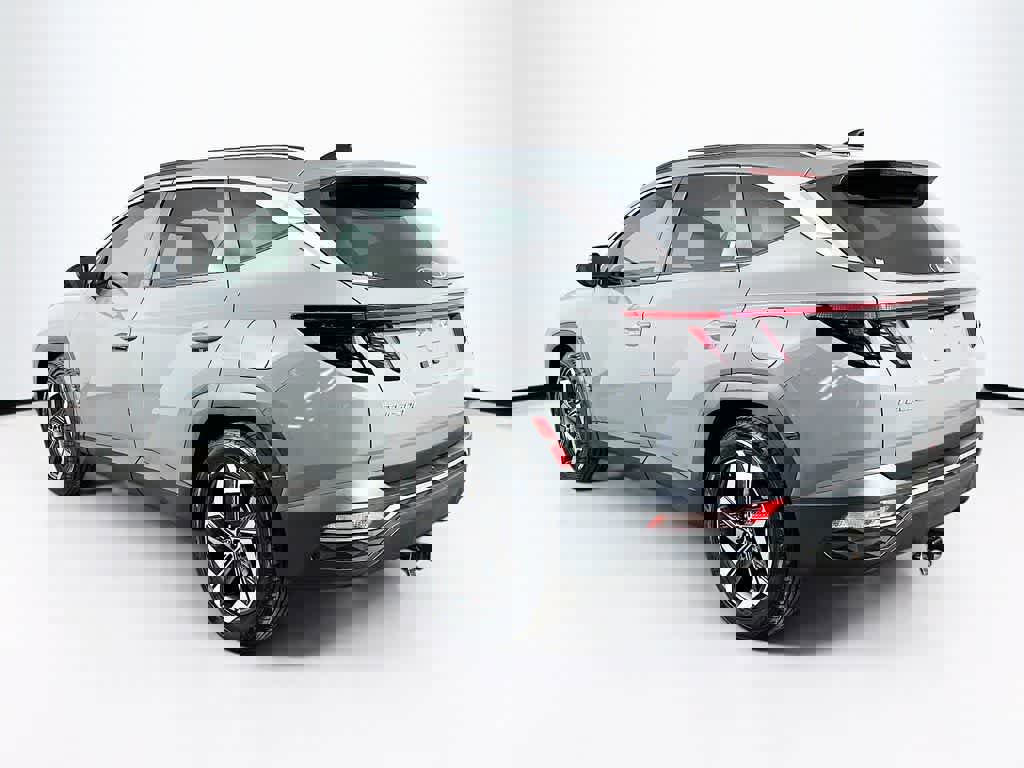 Used 2024 Hyundai Tucson SEL w/ Convenience Package image 3