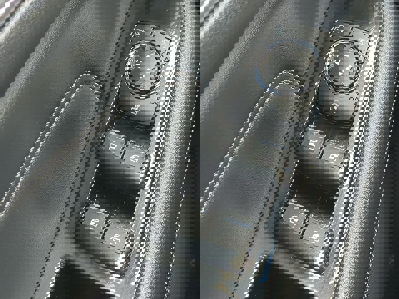 Certified 2018 Ford Edge Titanium w/ Technology Package image 22