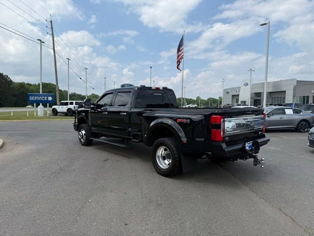 Certified 2024 Ford F350 Platinum w/ FX4 Off-Road Package AWD/4WD image 4
