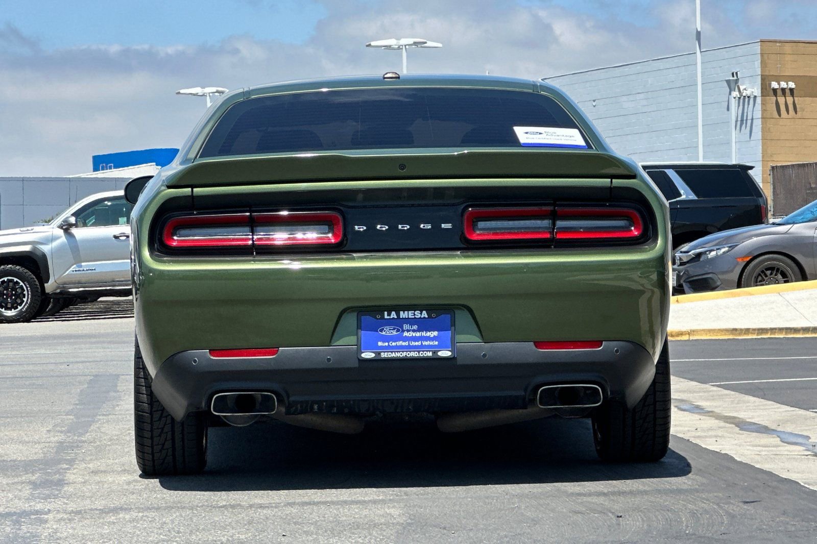 Used 2022 Dodge Challenger R/T RWD image 4