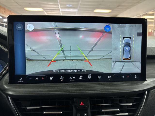 Certified 2025 Ford Escape SE w/ PHEV Premium Package image 19