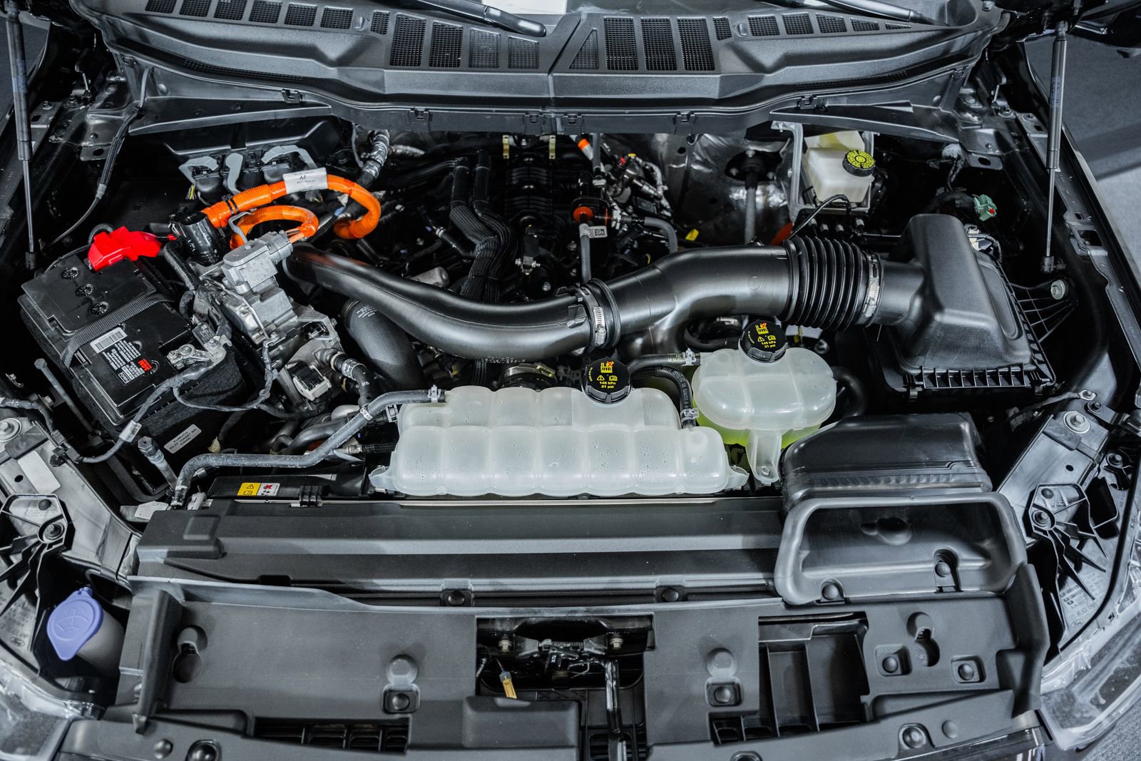 Certified 2024 Ford F150 Lariat image 27