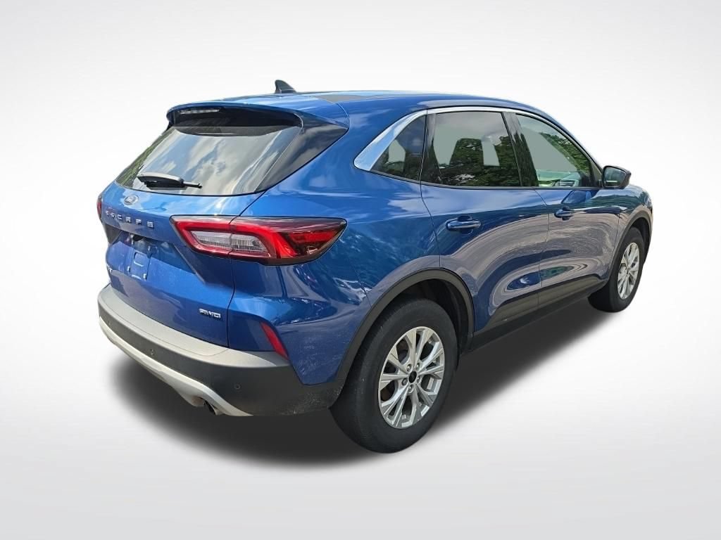Certified 2023 Ford Escape Active w/ Tech Pack #2 AWD/4WD image 3