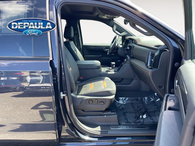 Used 2023 GMC Sierra 1500 AT4 w/ Technology Package AWD/4WD image 19