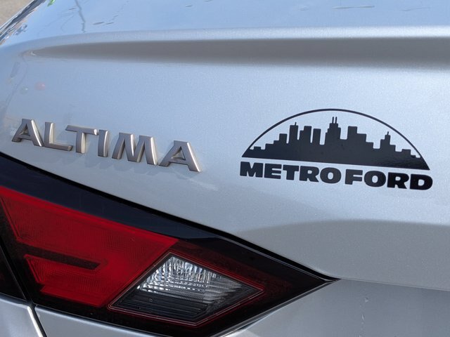 Used 2024 Nissan Altima 2.5 SV FWD image 28