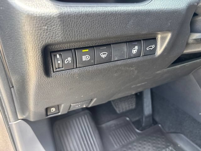 Used 2022 Toyota RAV4 XLE w/ Convenience Package AWD/4WD image 17