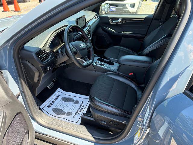 Certified 2024 Ford Escape ST-Line AWD/4WD image 10