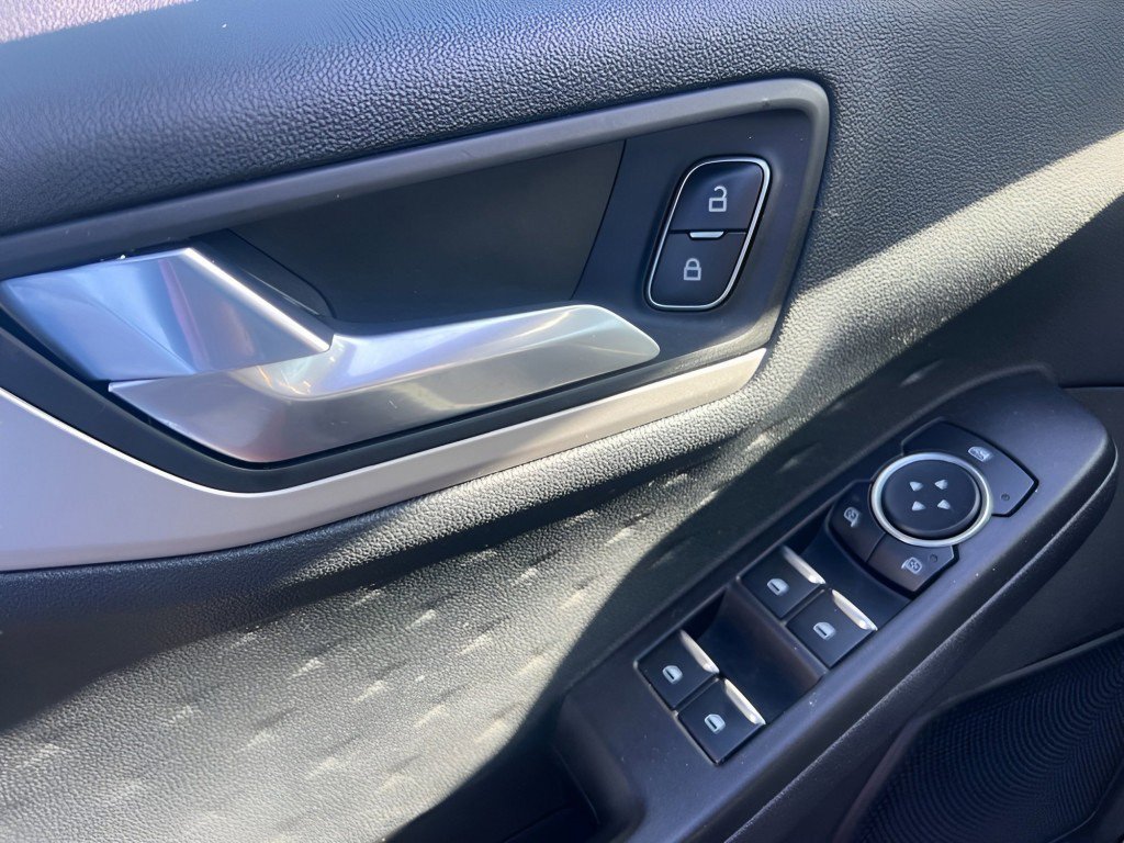Certified 2020 Ford Escape SE AWD/4WD image 22