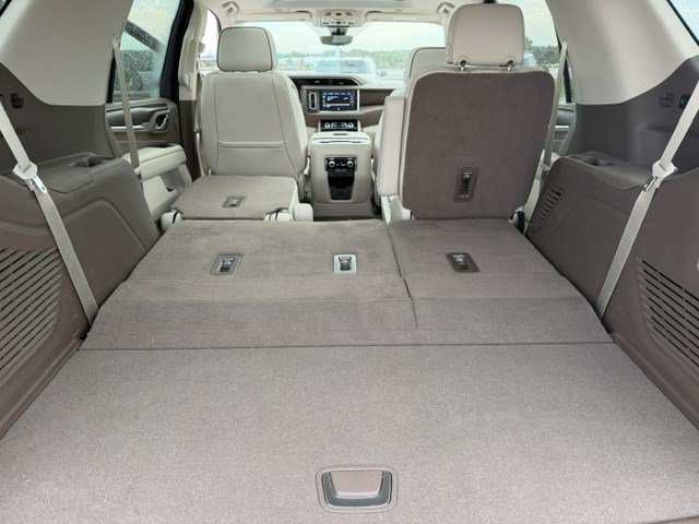 Used 2021 GMC Yukon Denali w/ Denali Premium Package AWD/4WD image 33