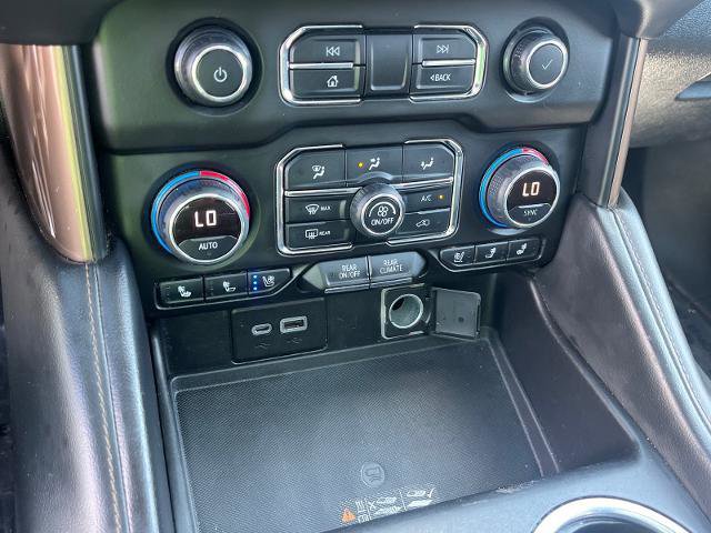 Used 2021 Chevrolet Suburban High Country w/ Premium Package image 13