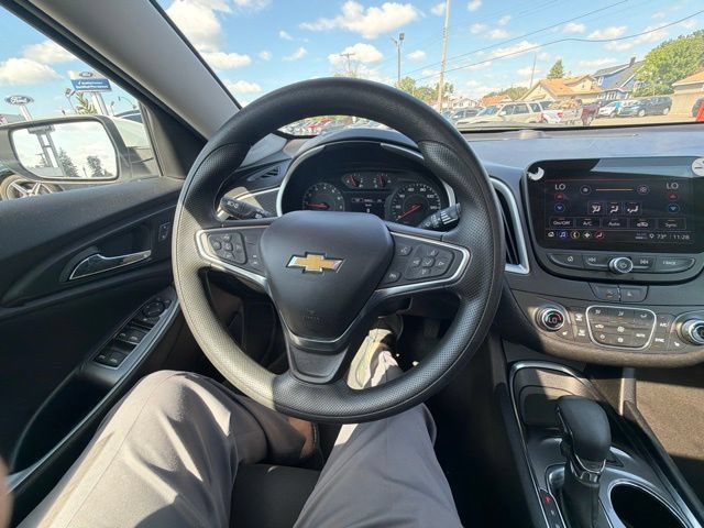 Used 2024 Chevrolet Malibu LT FWD image 32