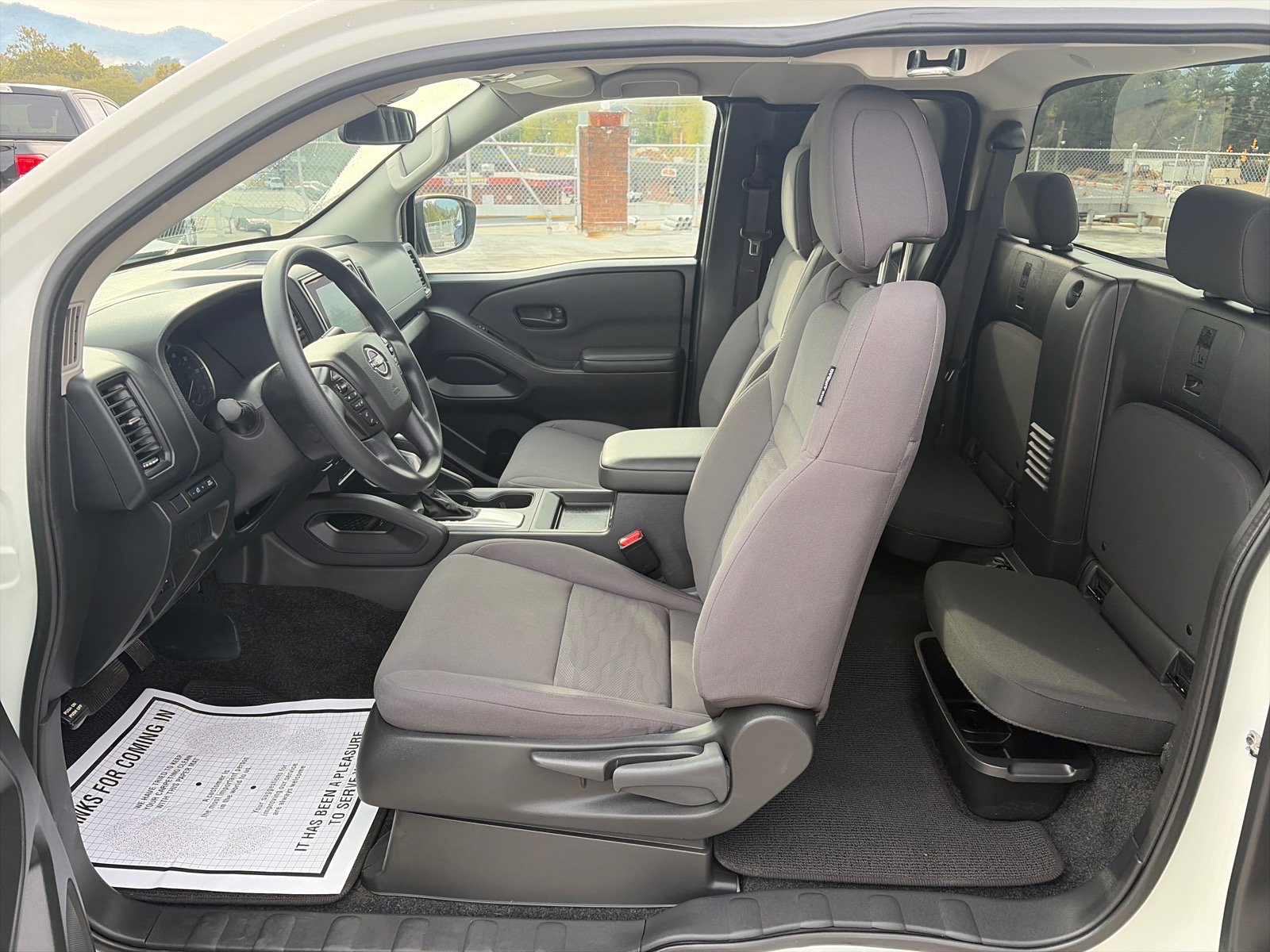 Used 2024 Nissan Frontier S w/ Technology Package AWD/4WD image 8