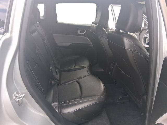 Used 2025 Jeep Compass Limited AWD/4WD image 18