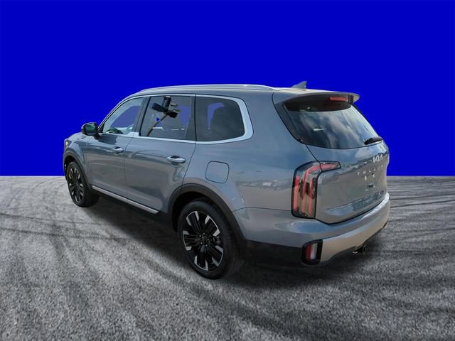 Used 2025 Kia Telluride SX w/ SX Captain's Chair Package image 3