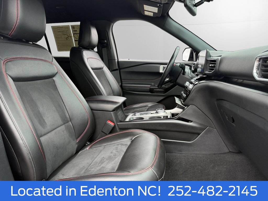 Certified 2022 Ford Explorer ST-Line AWD/4WD image 16