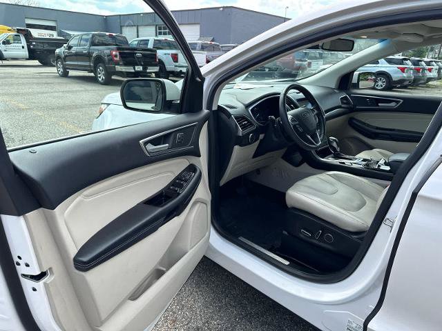 Certified 2018 Ford Edge Titanium w/ Equipment Group 301A AWD/4WD image 6