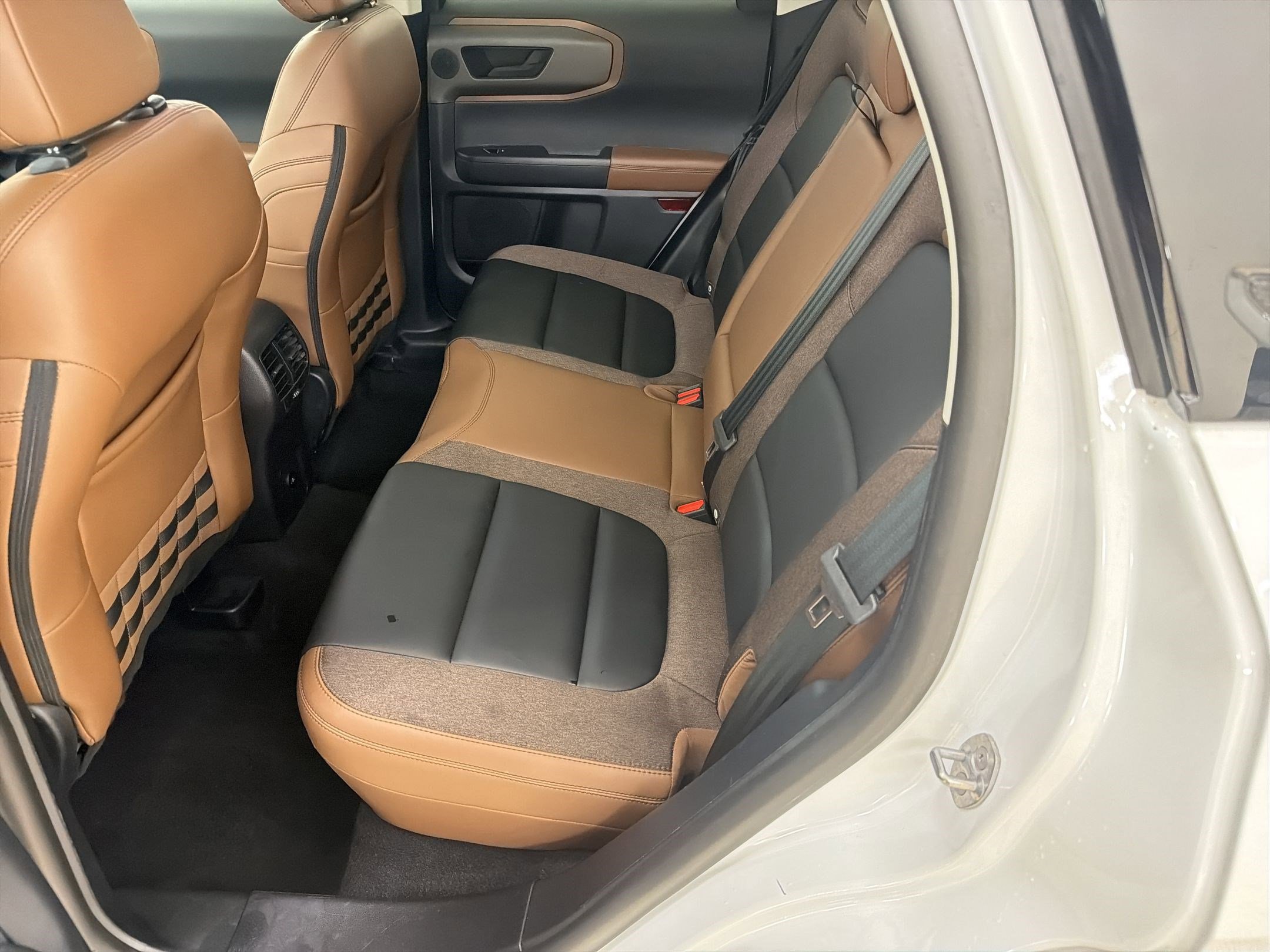Certified 2025 Ford Bronco Sport Outer Banks w/ Outer Banks Tech Package+ AWD/4WD image 14