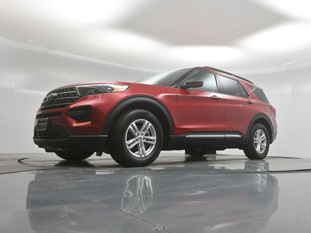 Certified 2023 Ford Explorer XLT RWD image 42