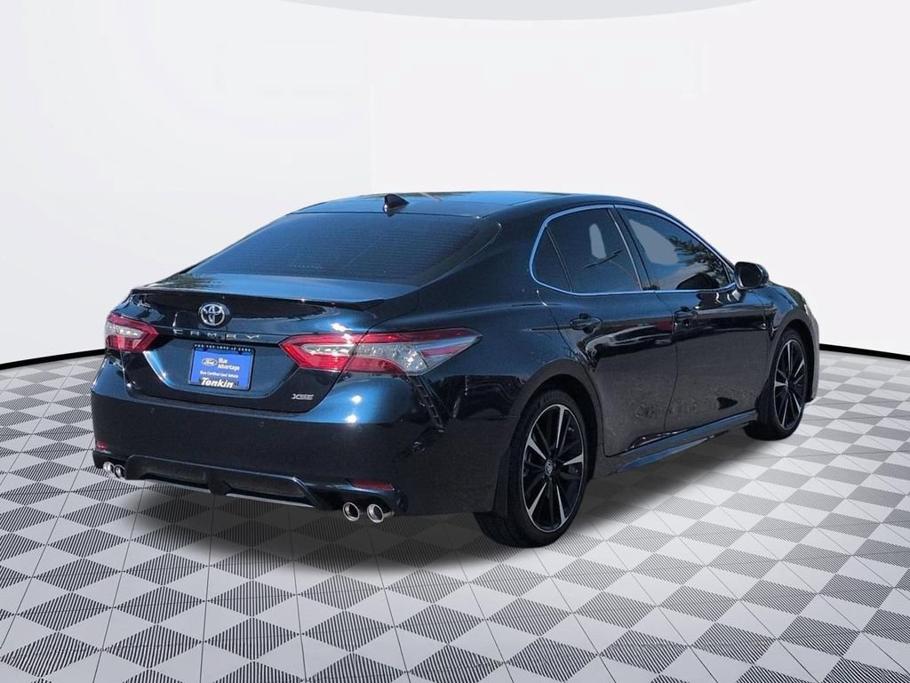 Used 2018 Toyota Camry XSE FWD image 5