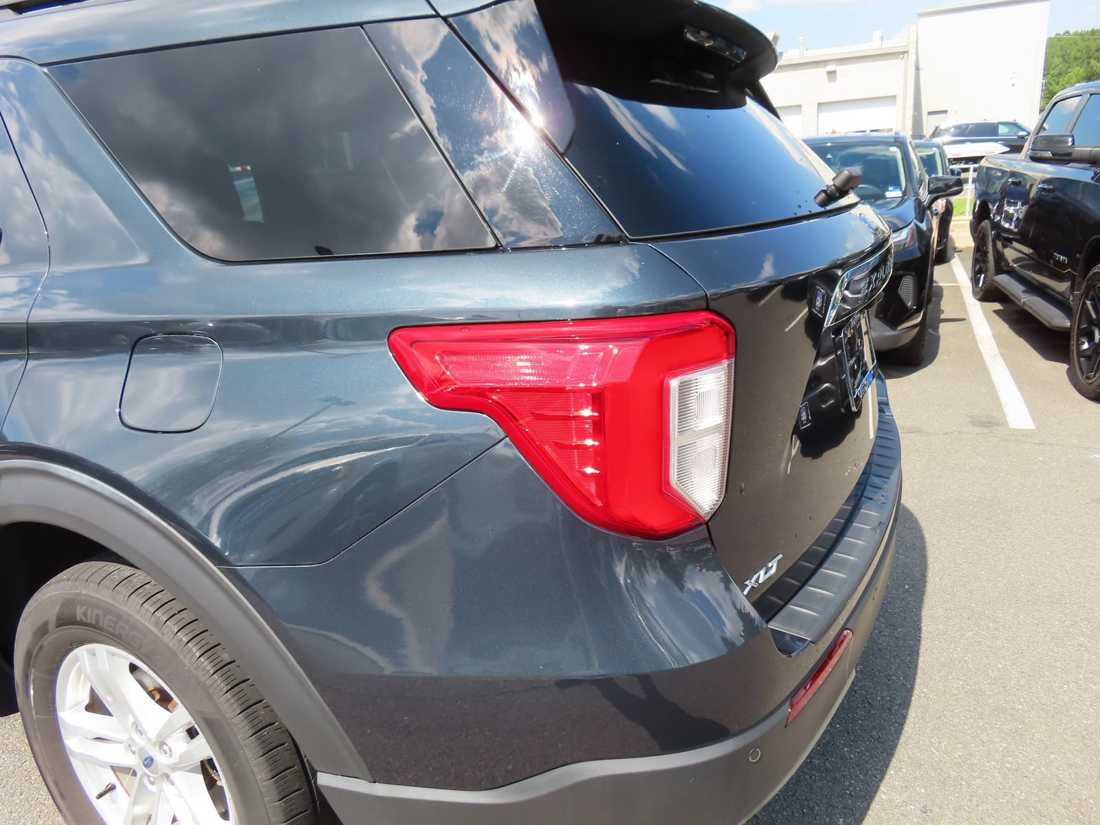 Certified 2023 Ford Explorer XLT w/ Equipment Group 202A AWD/4WD image 10
