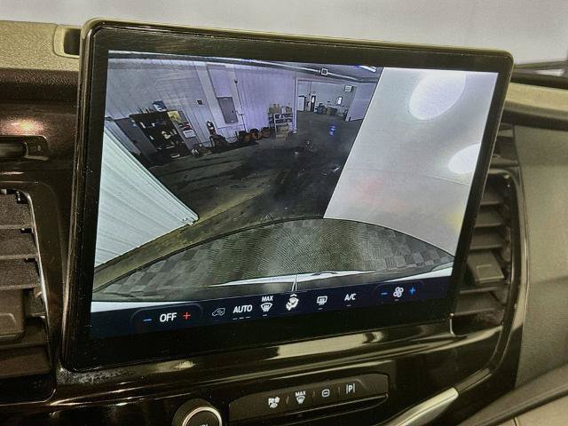 Certified 2023 Ford Transit 350 XLT RWD image 16