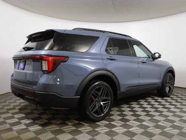 Certified 2025 Ford Explorer ST-Line w/ Premium Package image 4