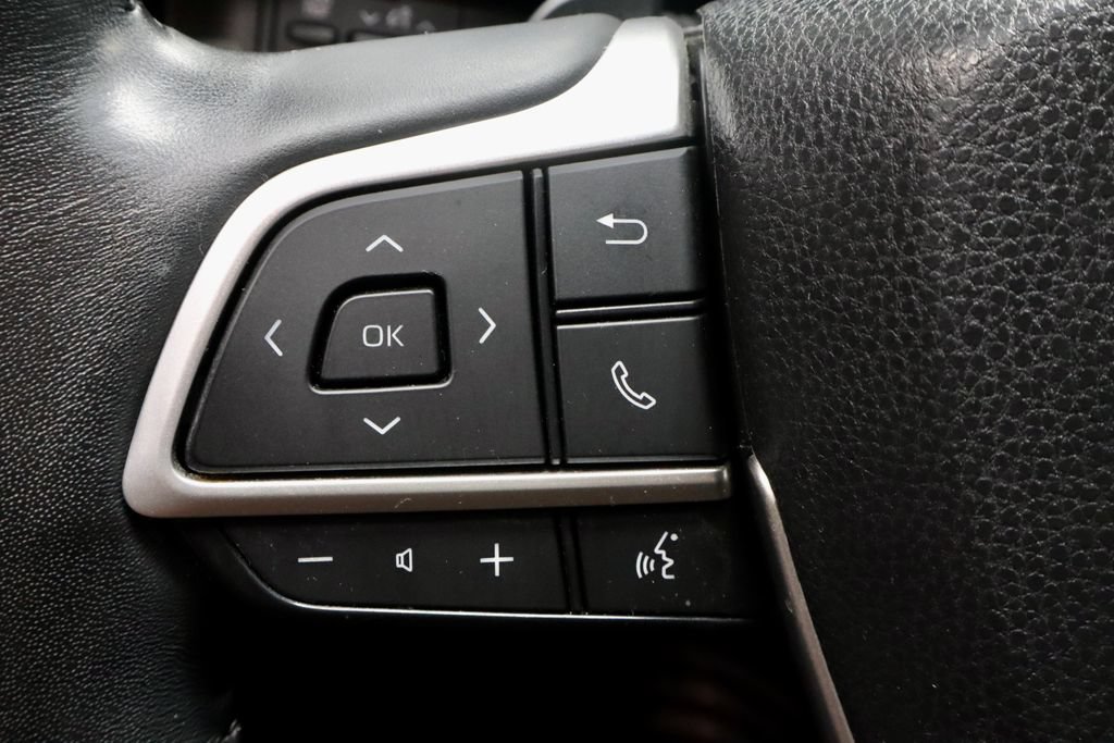 Used 2024 Toyota Grand Highlander AWD image 29