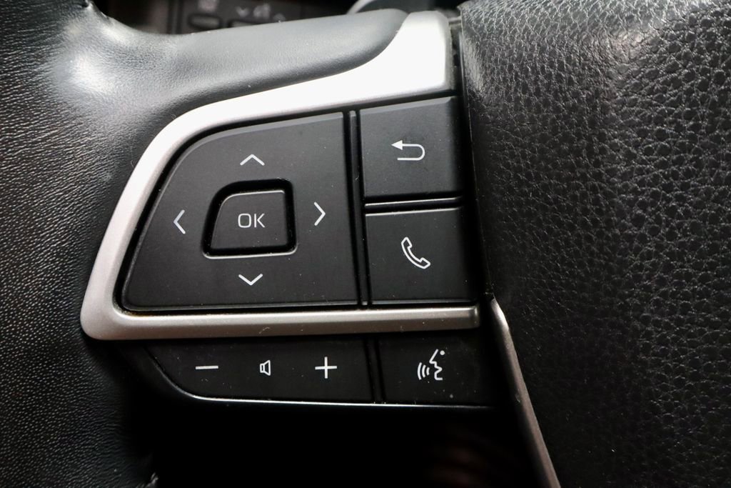 Used 2024 Toyota Grand Highlander AWD image 29