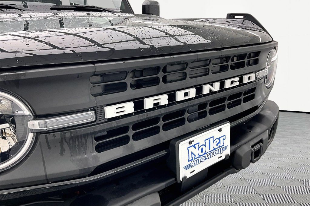 Certified 2024 Ford Bronco Black Diamond AWD/4WD image 28