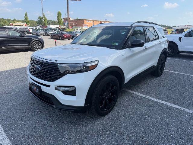 Certified 2023 Ford Explorer ST-Line AWD/4WD image 4
