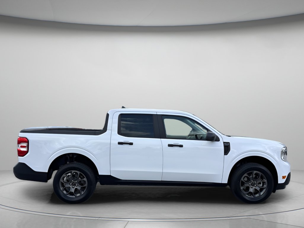 Certified 2023 Ford Maverick XLT FWD image 2