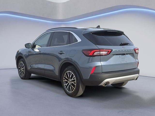 Certified 2025 Ford Escape SE FWD image 4