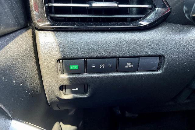 Used 2023 Nissan Sentra SR w/ SR Premium Package image 34