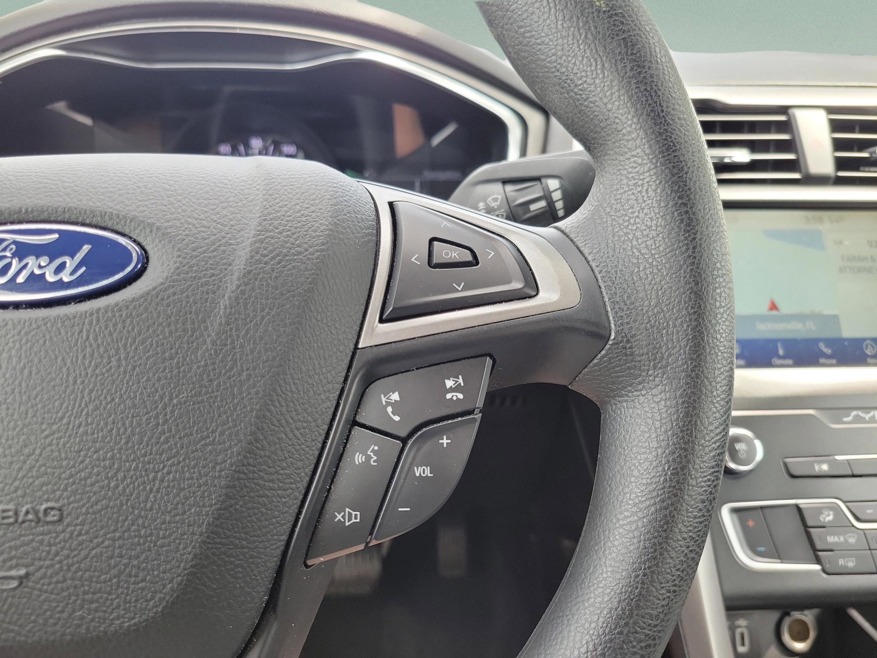 Certified 2020 Ford Fusion SE FWD image 22