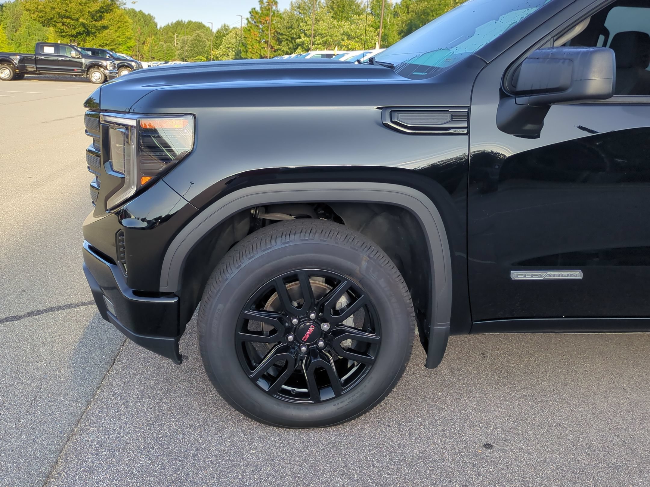 Used 2024 GMC Sierra 1500 Elevation AWD/4WD image 11