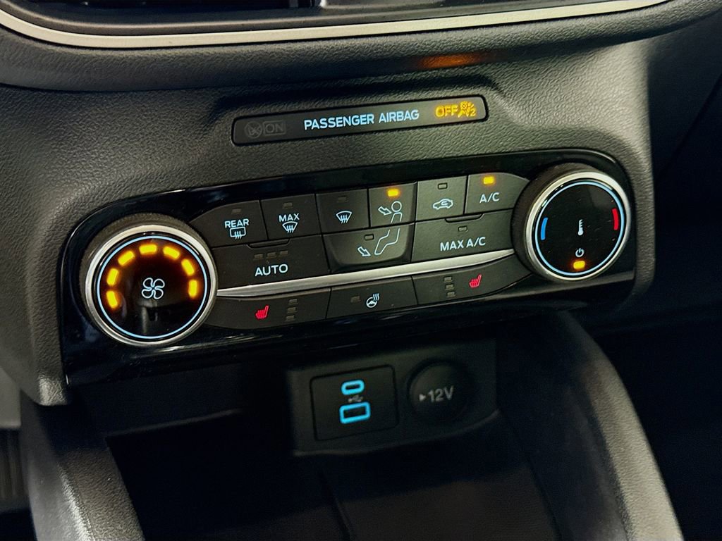 Certified 2022 Ford Escape SE w/ Cold Weather Package image 16