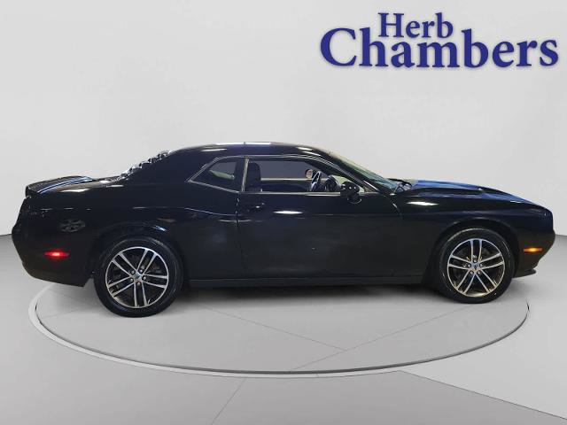 Used 2019 Dodge Challenger SXT AWD/4WD image 12